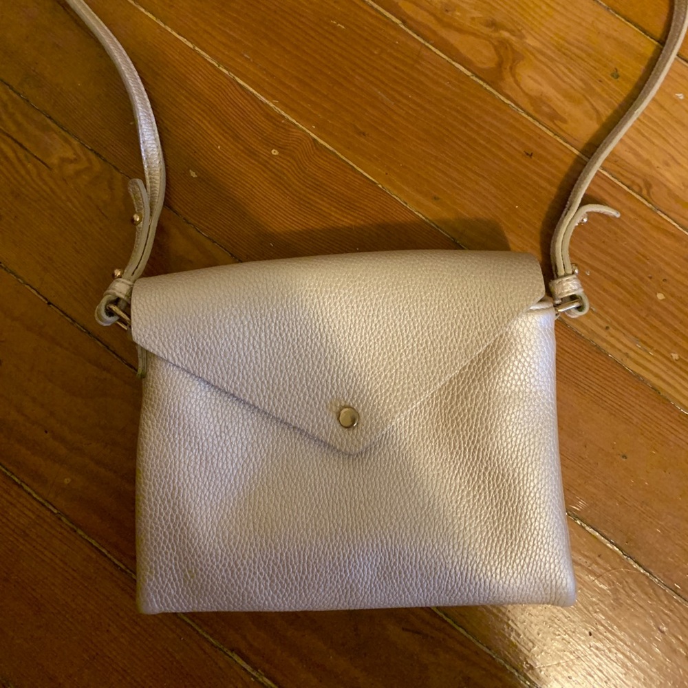 Street level cream purse